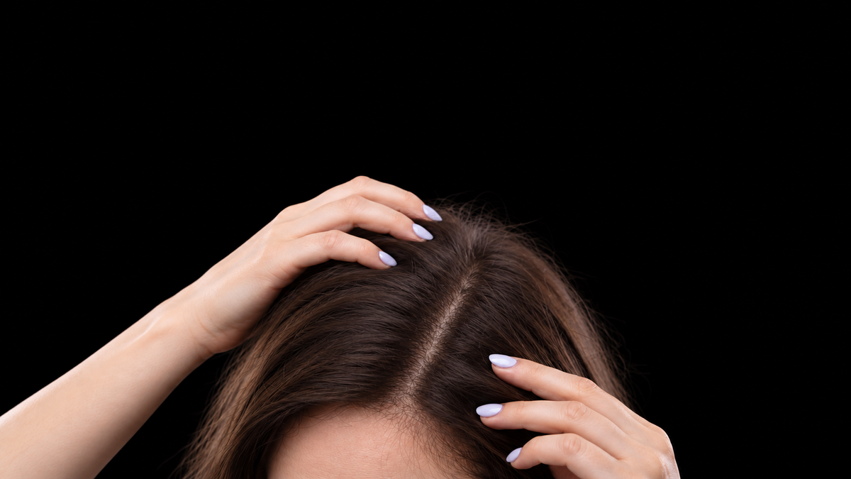 Hair Thinning: Scalp Microneedling & Minoxidil